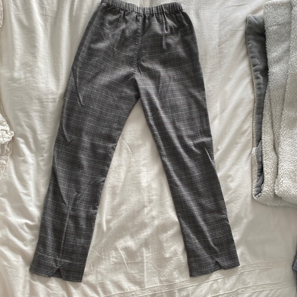 John Galt plaid pants, good condition. One size but fits XS-S. - Picture 3 of 4